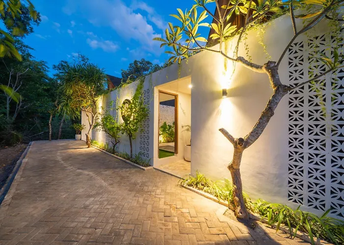 Tropicool Hideaway Villa *